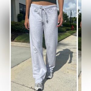 Brandy Melville RAINEY COTTON SWEATPANTS
